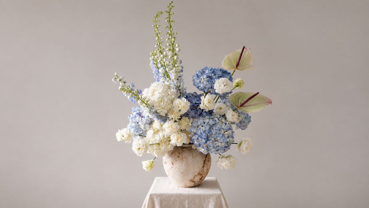 Hanukkah Flowers: What to Send and How to Style Your Table