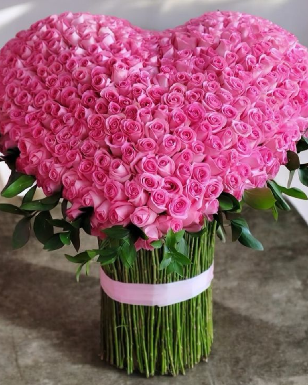 HEART-SHARED BOUQUET OF ROSES