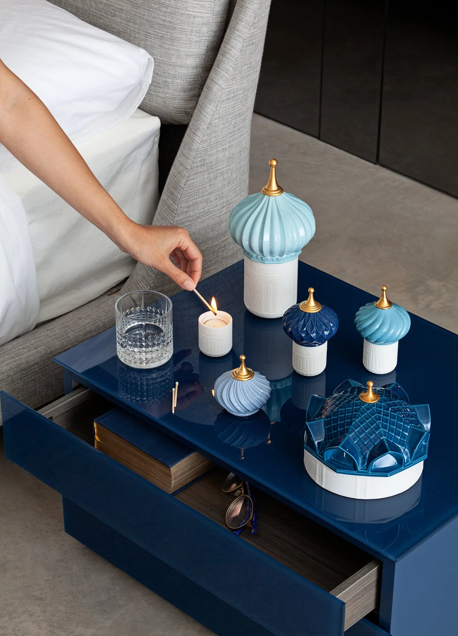 BLUE SPIRE CANDLE 1001 LIGHTS LLADRO