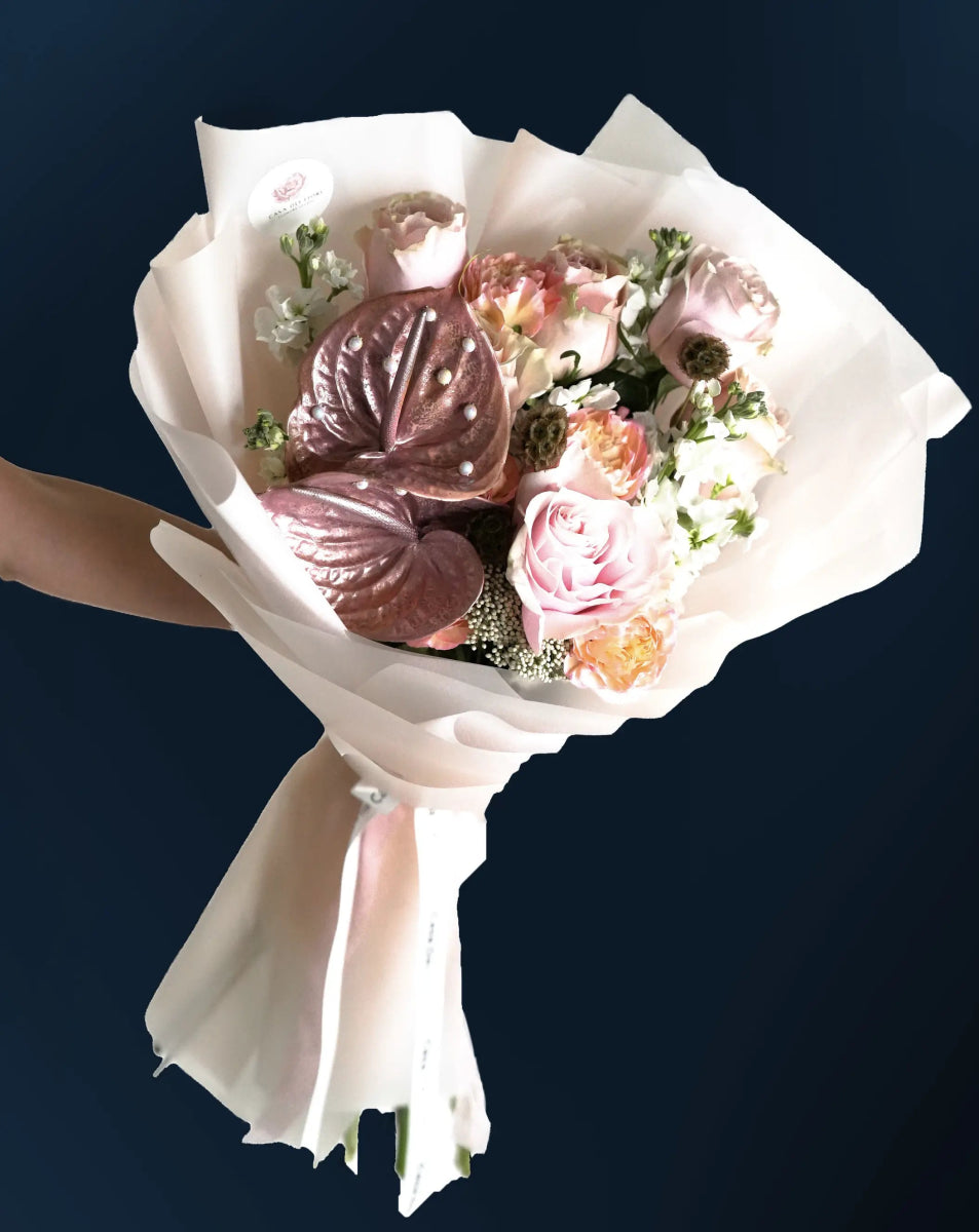 Flower arrangement with anthurium
