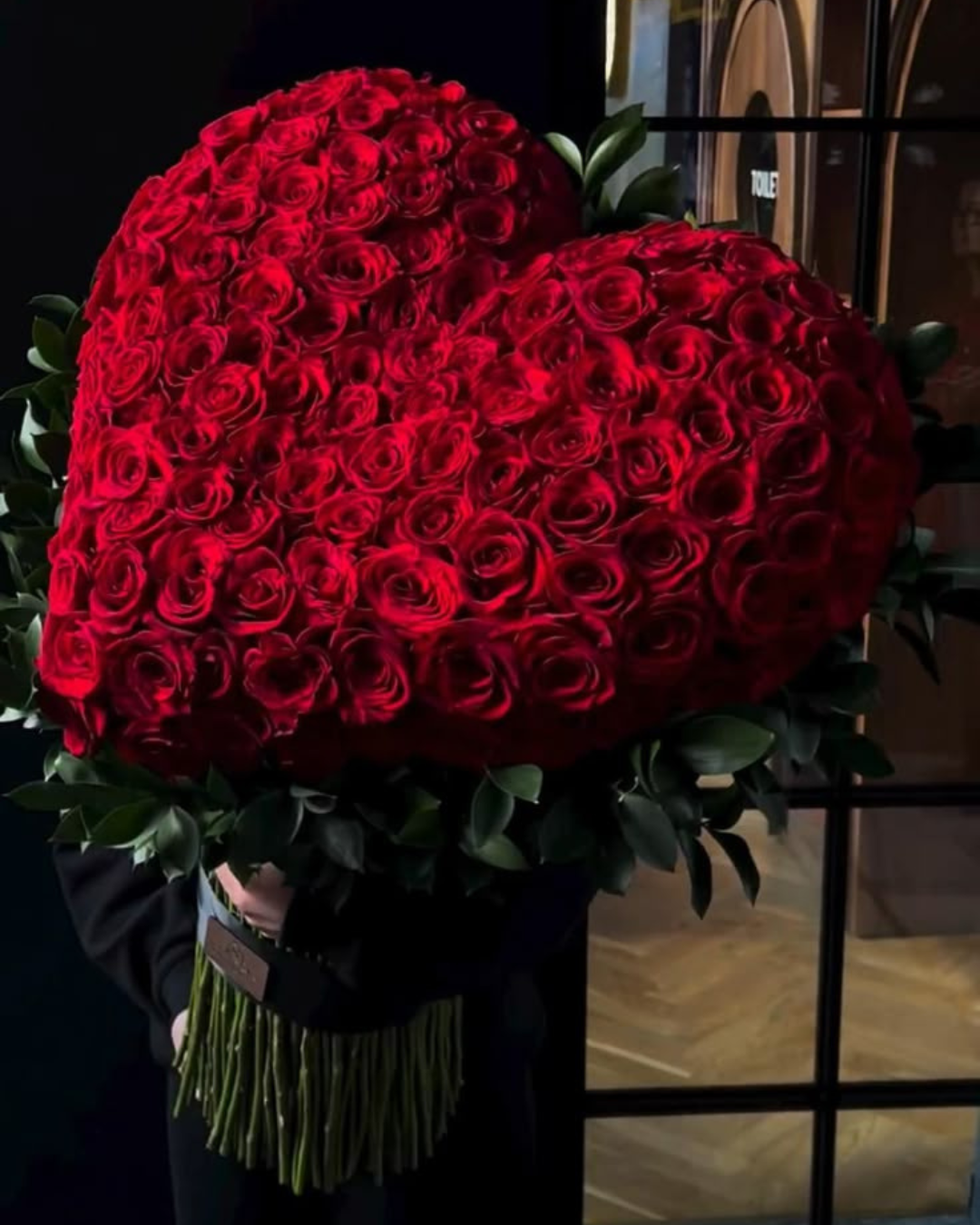 HEART-SHARED BOUQUET OF ROSES