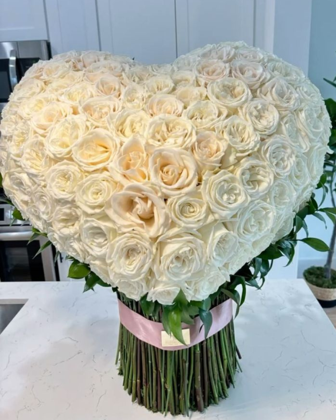 HEART-SHARED BOUQUET OF ROSES