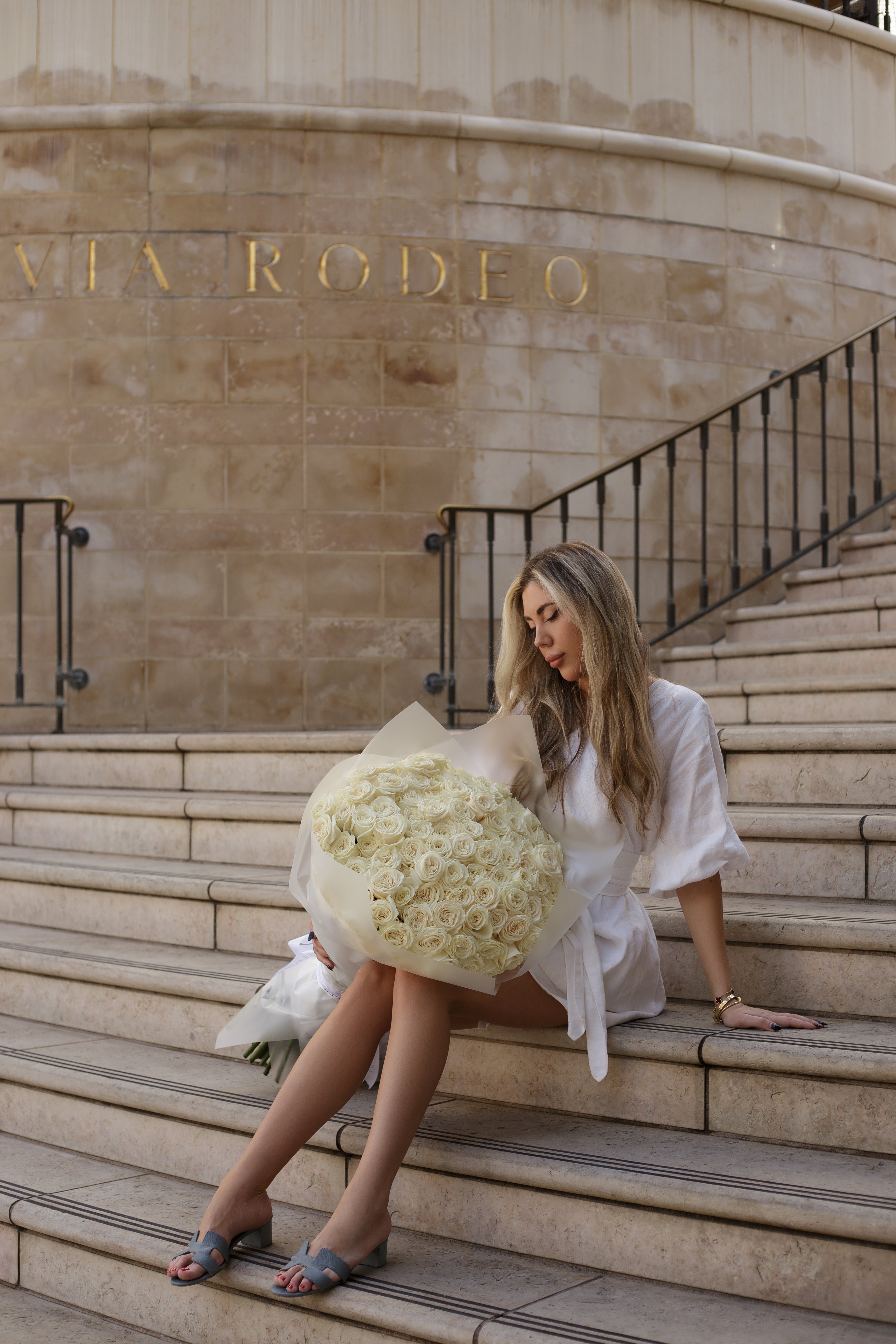 100 White Roses Bouquet Beverly Hills