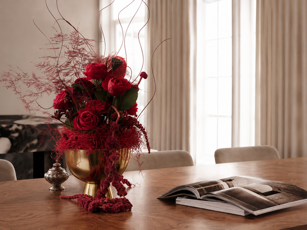Casa Dei Fiori flower subscription for a modern apartment dining table