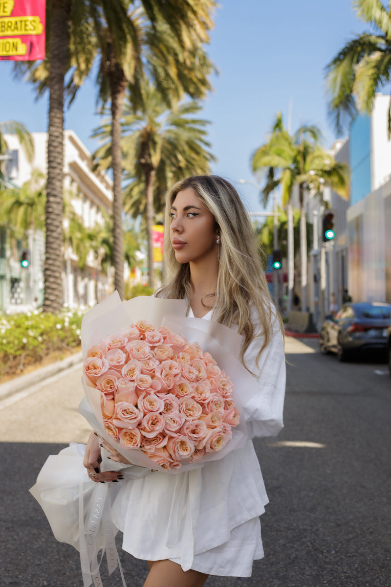 BOUQUET OF PINK CHAMPAGNE ROSES