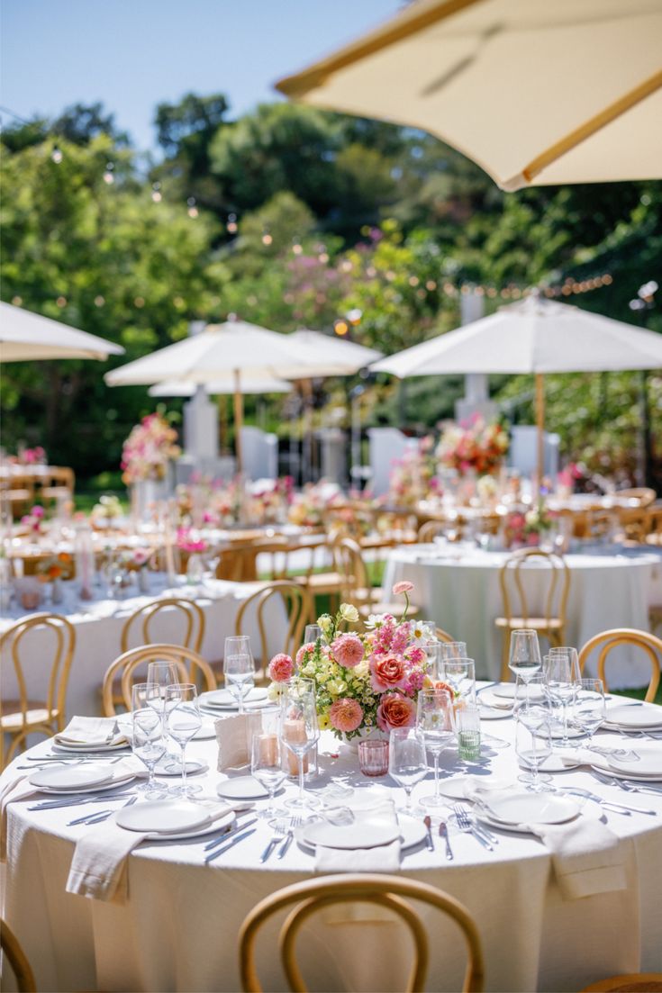 Luxury tablescape florals for Big Canyon Country Club dinner