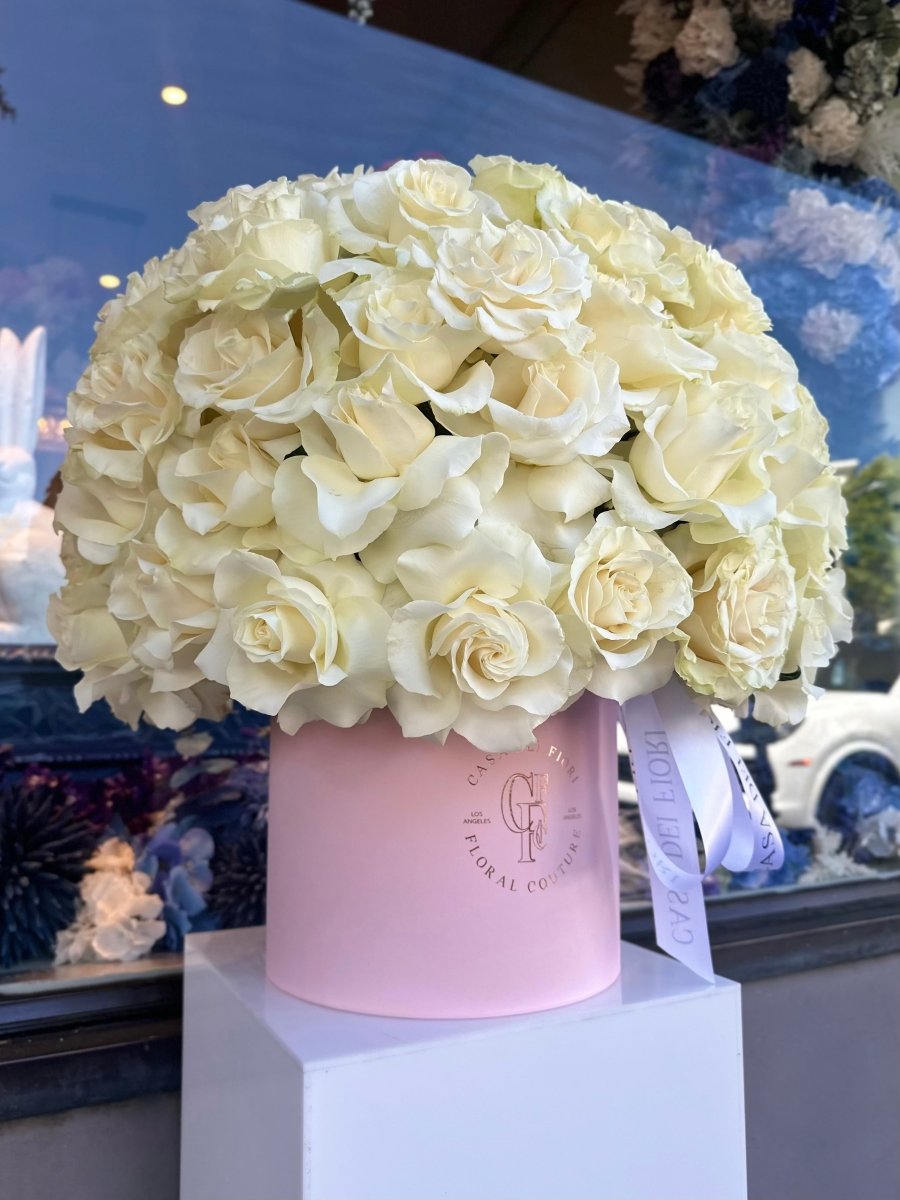 WHITE INVERTED ROSES - Casa Dei Fiori