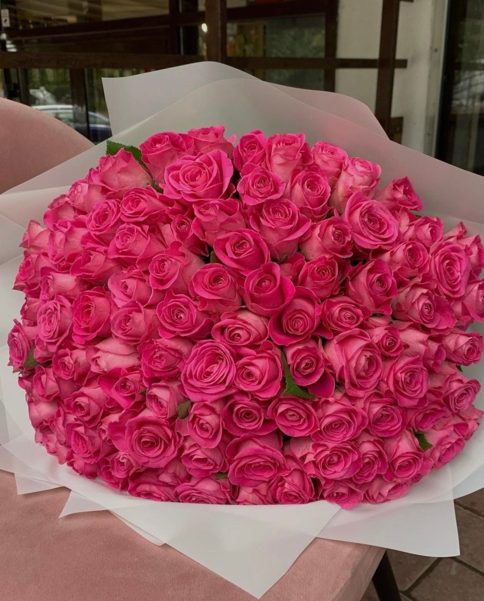 BOUQUET OF HOT PINK ROSES - Casa Dei Fiori