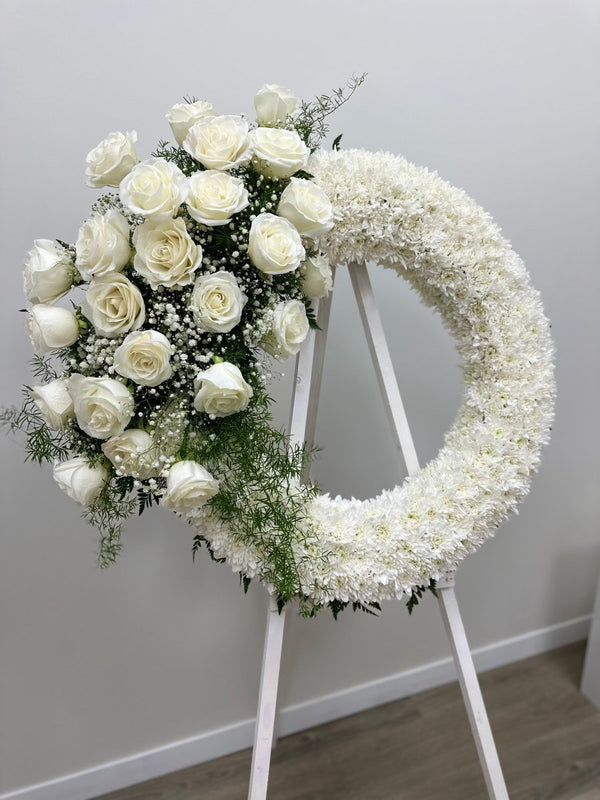 CLASSIC FUNERAL WREATH - Casa Dei Fiori