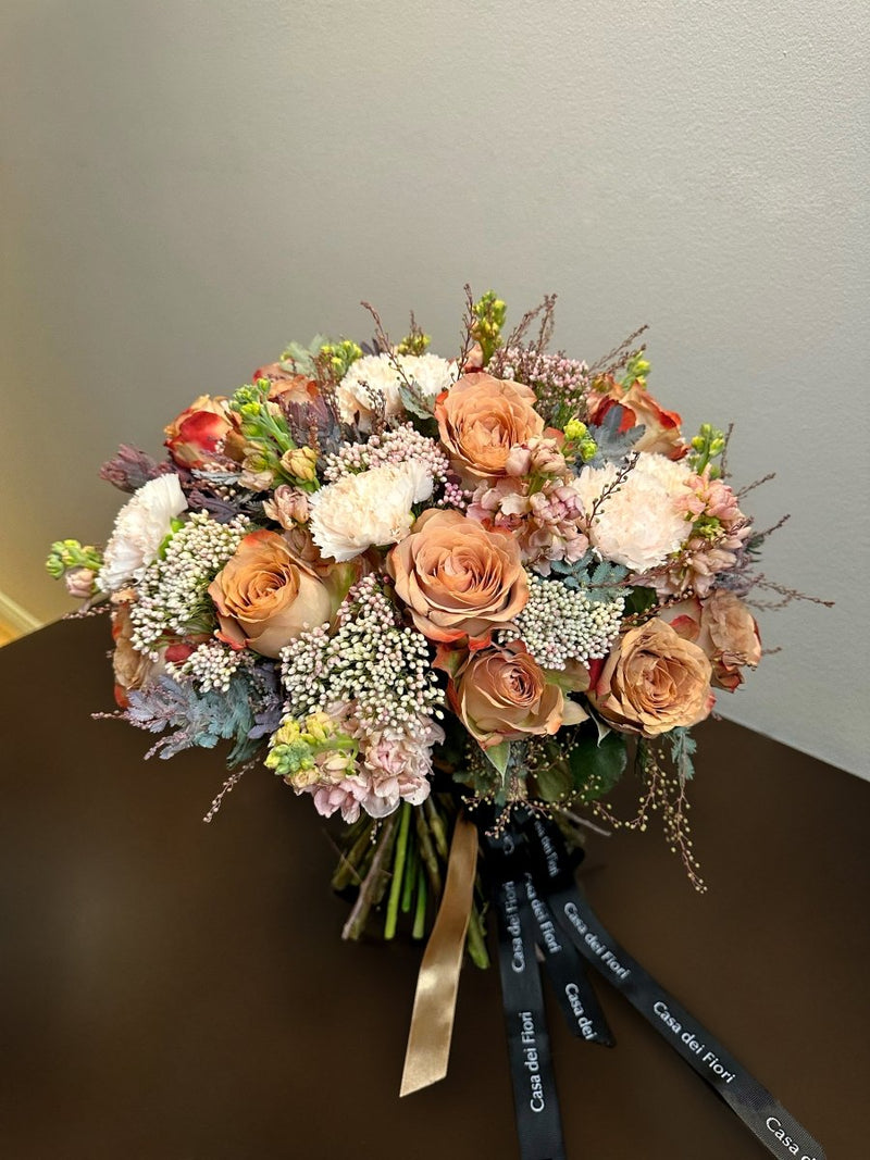 bouquet with cappuccino roses FALL IN LONDON