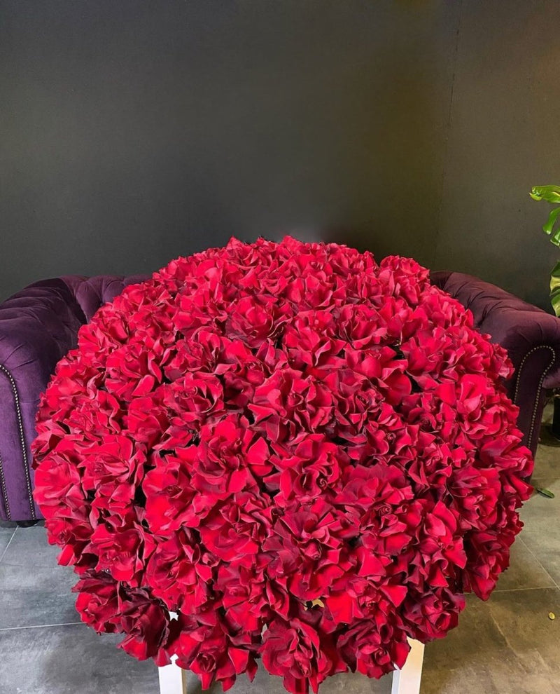 Bouquet of red roses