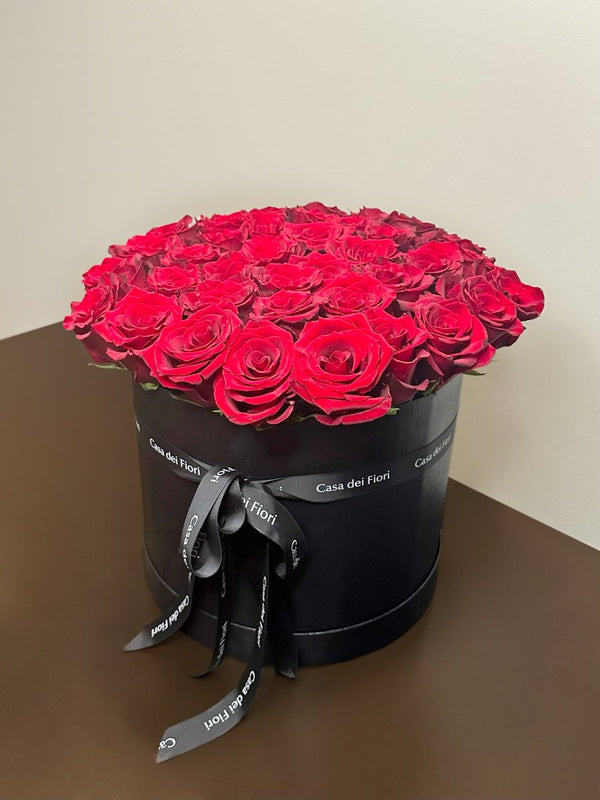 RED ROSES IN BLACK BOX - Casa Dei Fiori