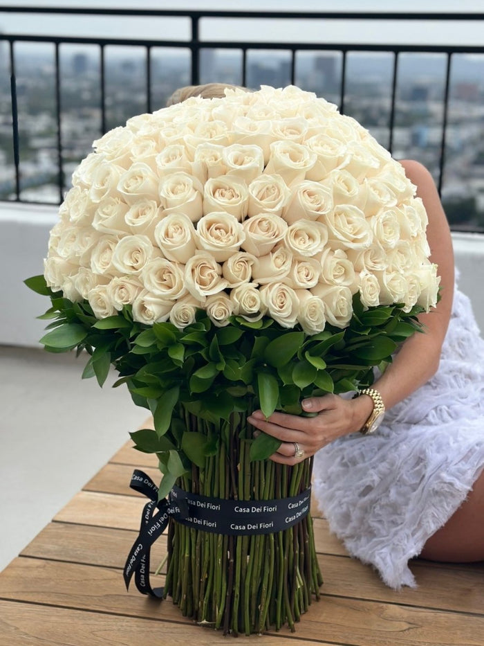 Standing Rose Standing White Stem Rose Flower Bouquet 🌹 Casa Dei Fiori