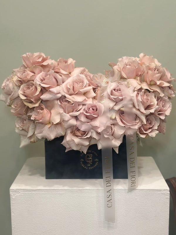 Dusty pink roses bouquet